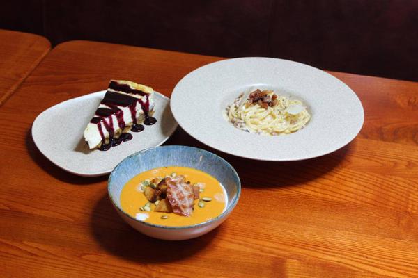 Meniu Pranz(Supa Crema de Legume 200g, Spaghetti Carbonara 300g, Cheesecake 100g)